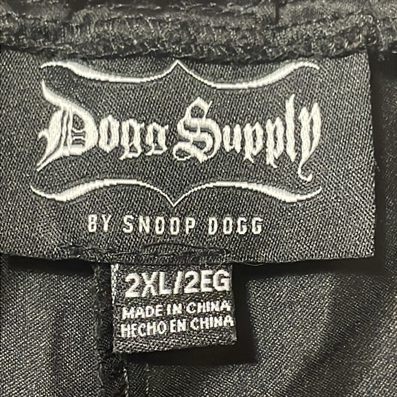 Dogg Supply by Snoop Dog Men's Black Pants. Very Good Condition. Size 2XL. - Picture 10 of 10